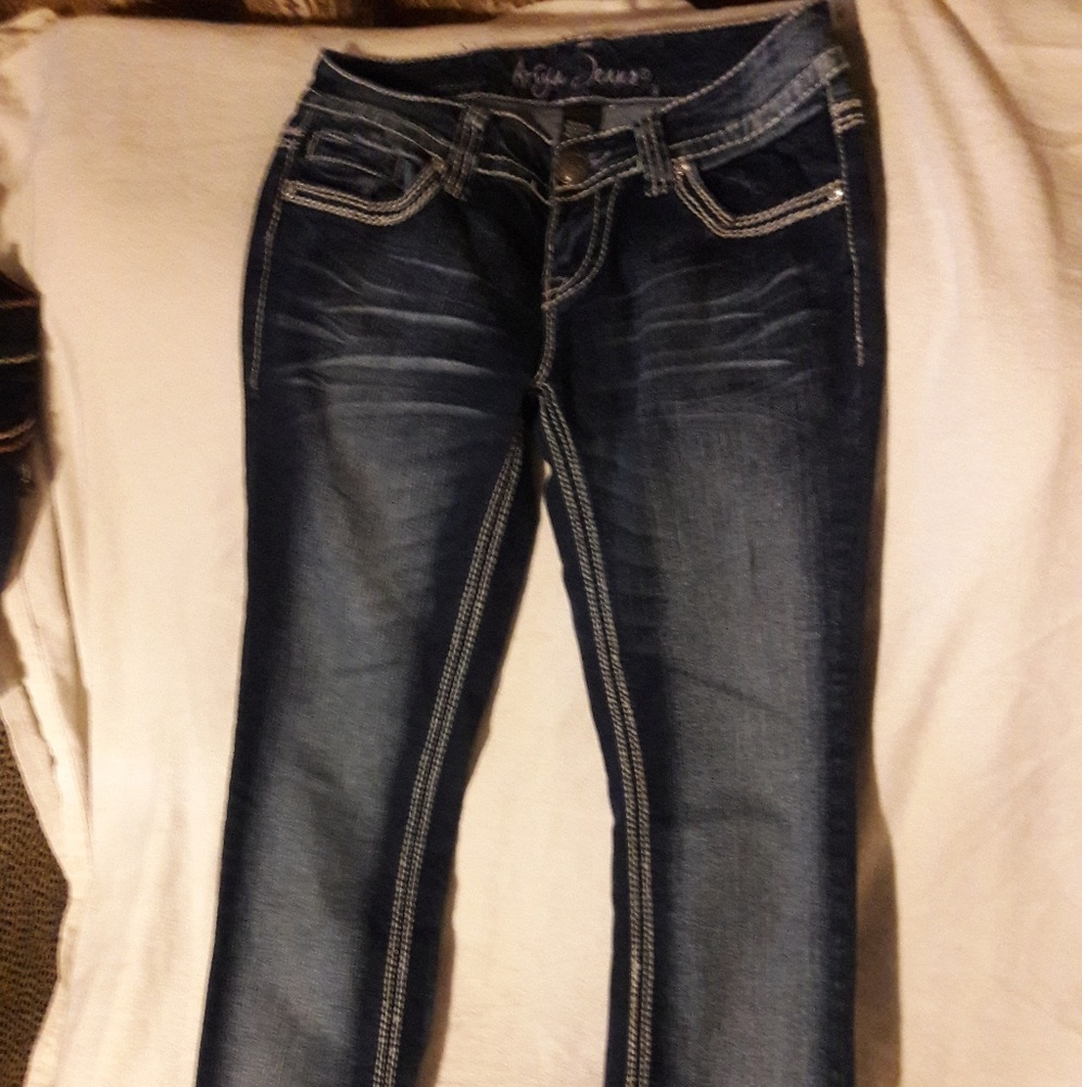 Ariya Jeans